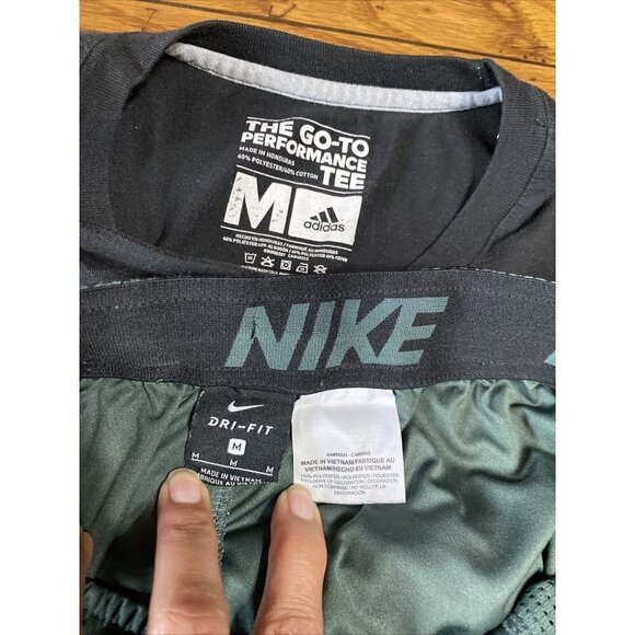 Adidas T Shirt Men's Medium  Short Sleeve Black & Nike Green Shorts Med - Picture 3 of 7